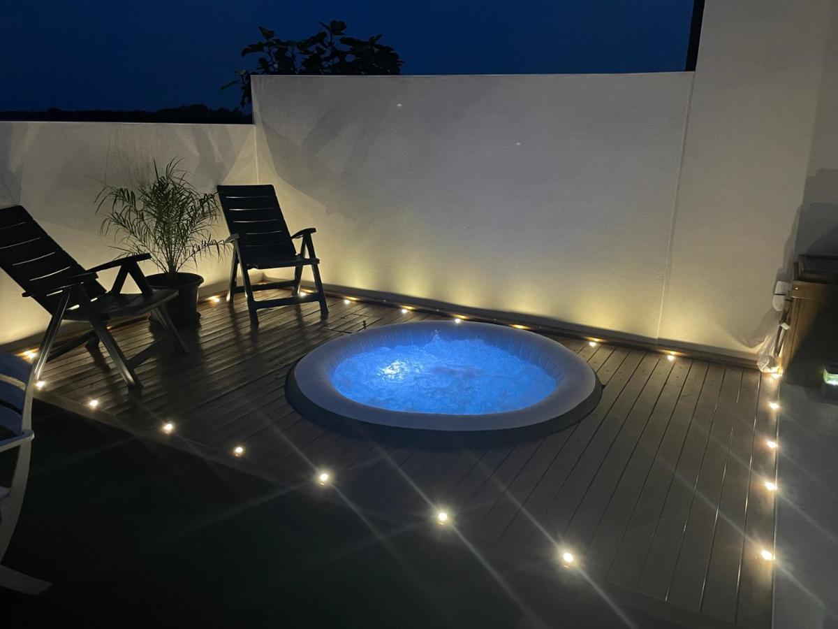Appartement Avec Spa-Avril A Sept-Camargue 4 Personnes Saint-Laurent-d'Aigouze Ngoại thất bức ảnh