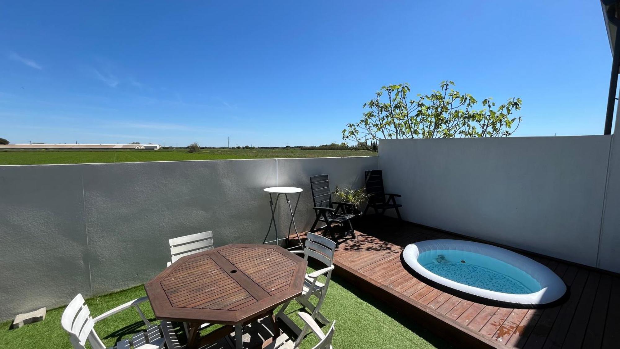 Appartement Avec Spa-Avril A Sept-Camargue 4 Personnes Saint-Laurent-d'Aigouze Ngoại thất bức ảnh